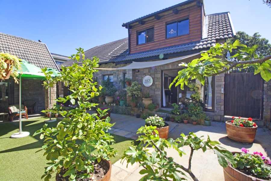 5 Bedroom Property for Sale in Kommetjie Western Cape